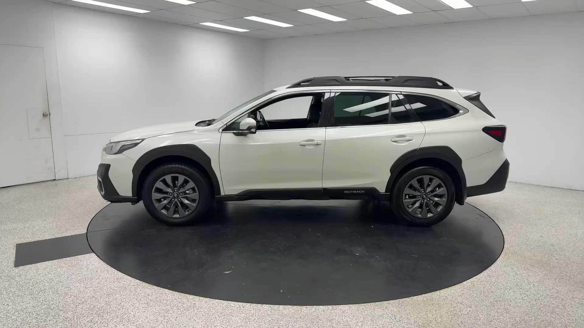 Primary car image