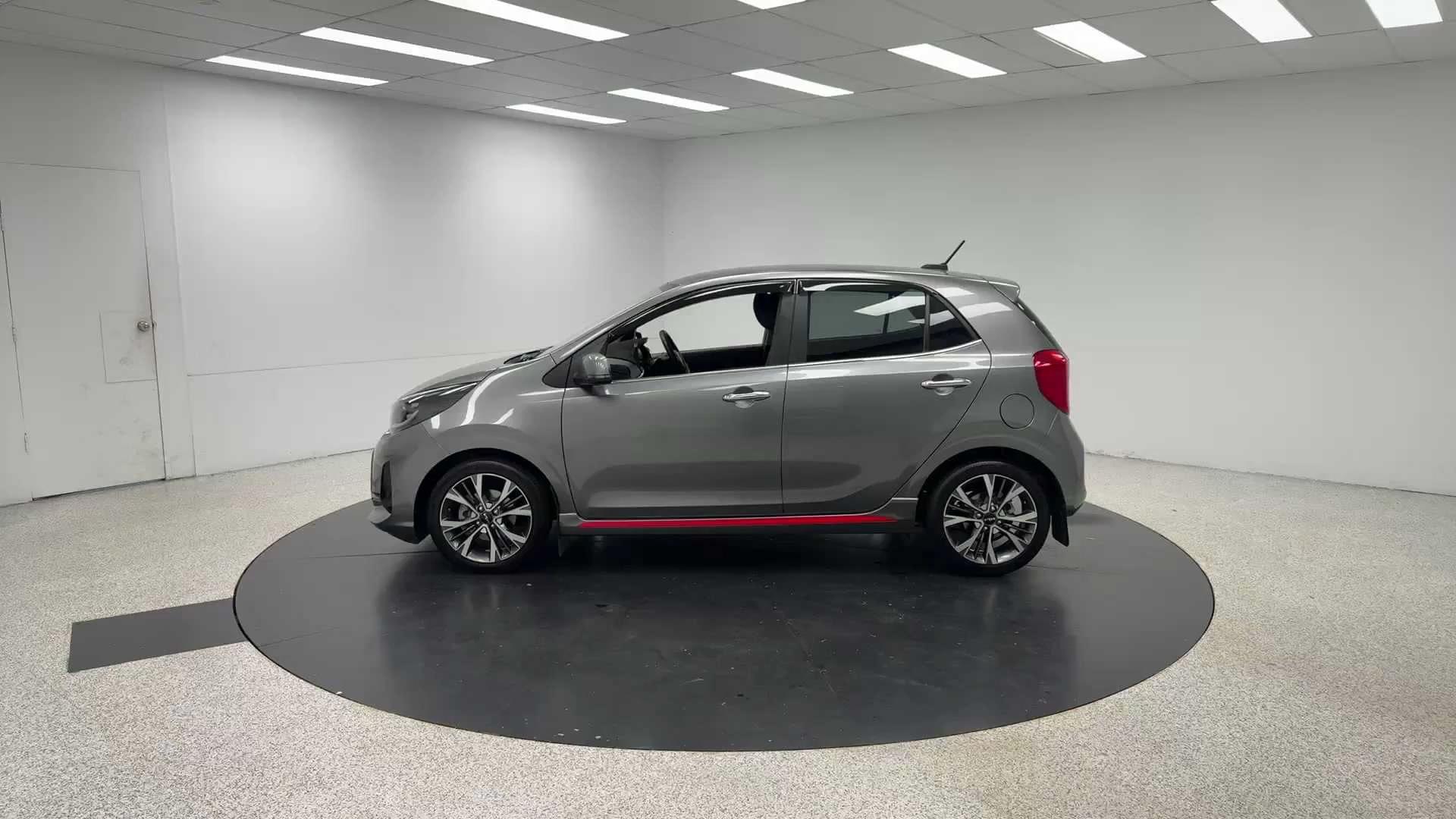 Primary car image