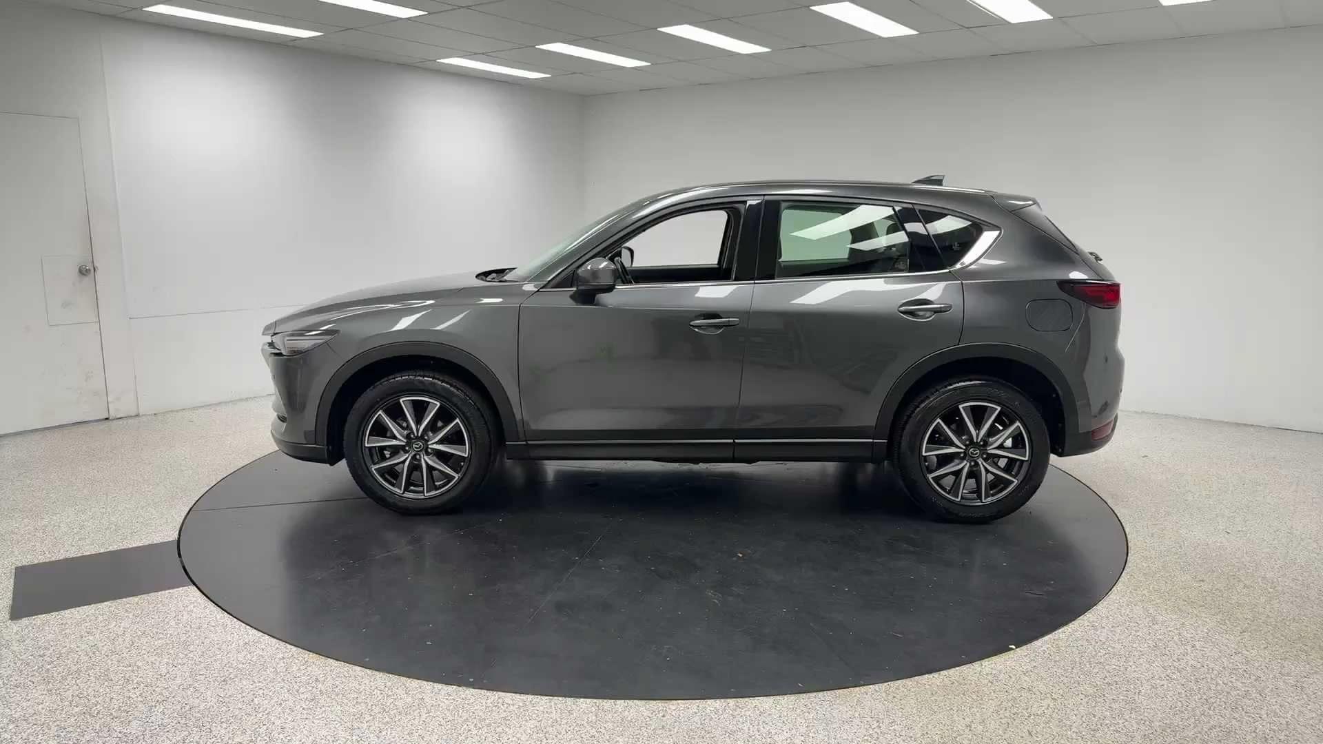 Primary car image