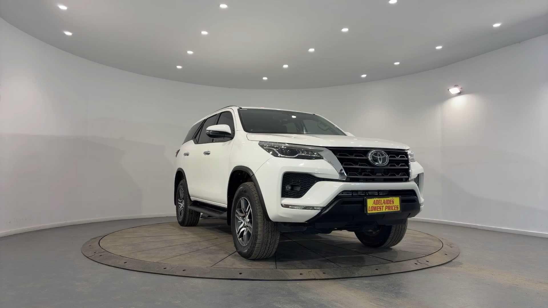 Primary car image