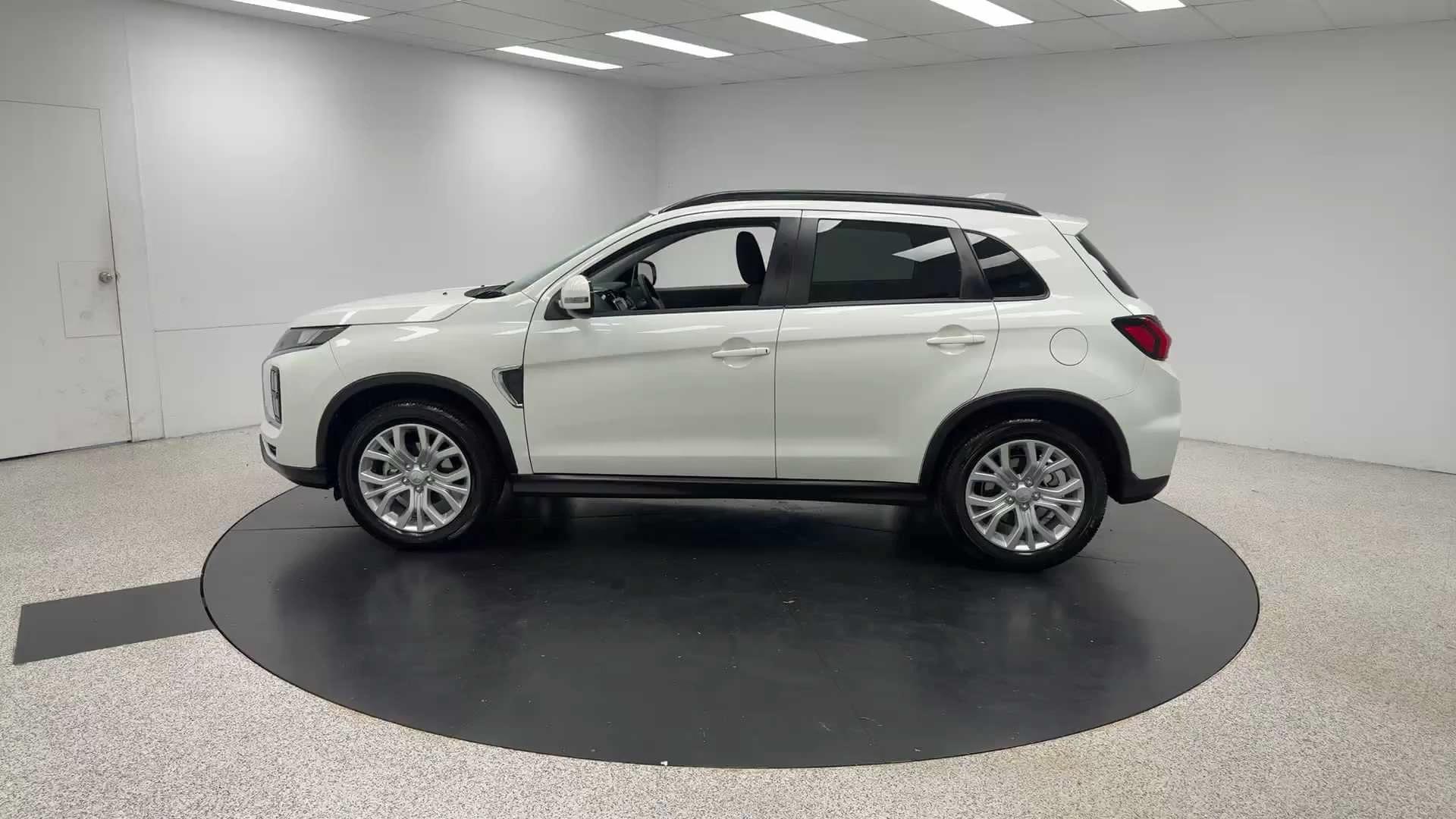 Primary car image