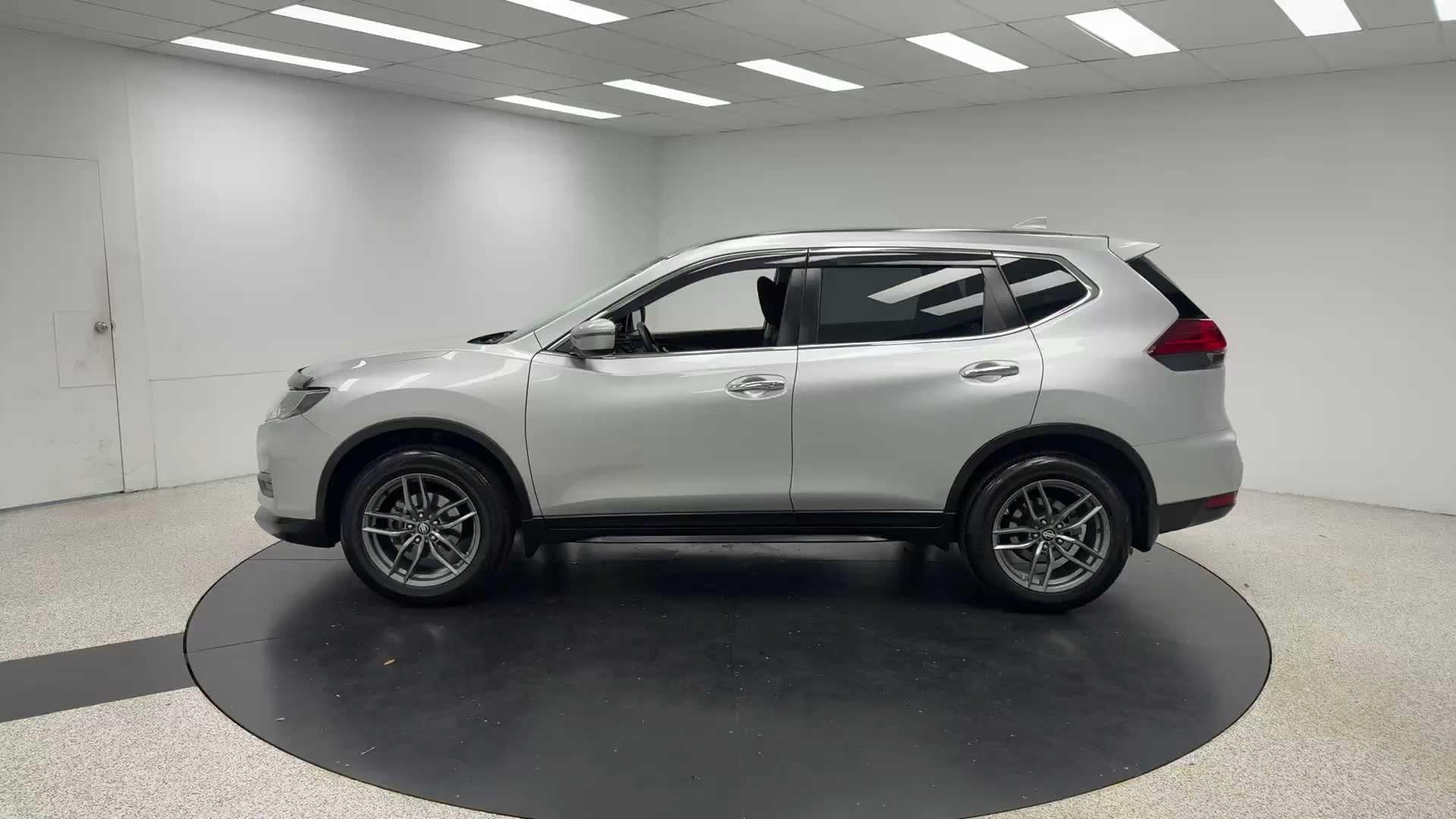 Primary car image