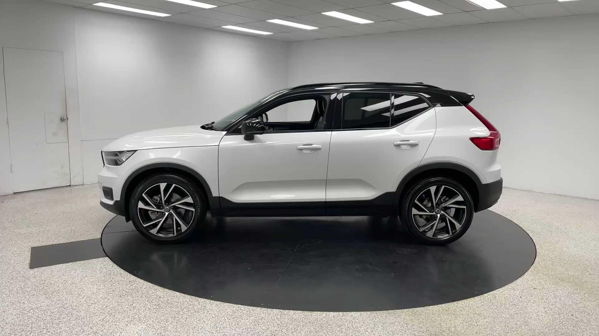 Primary car image