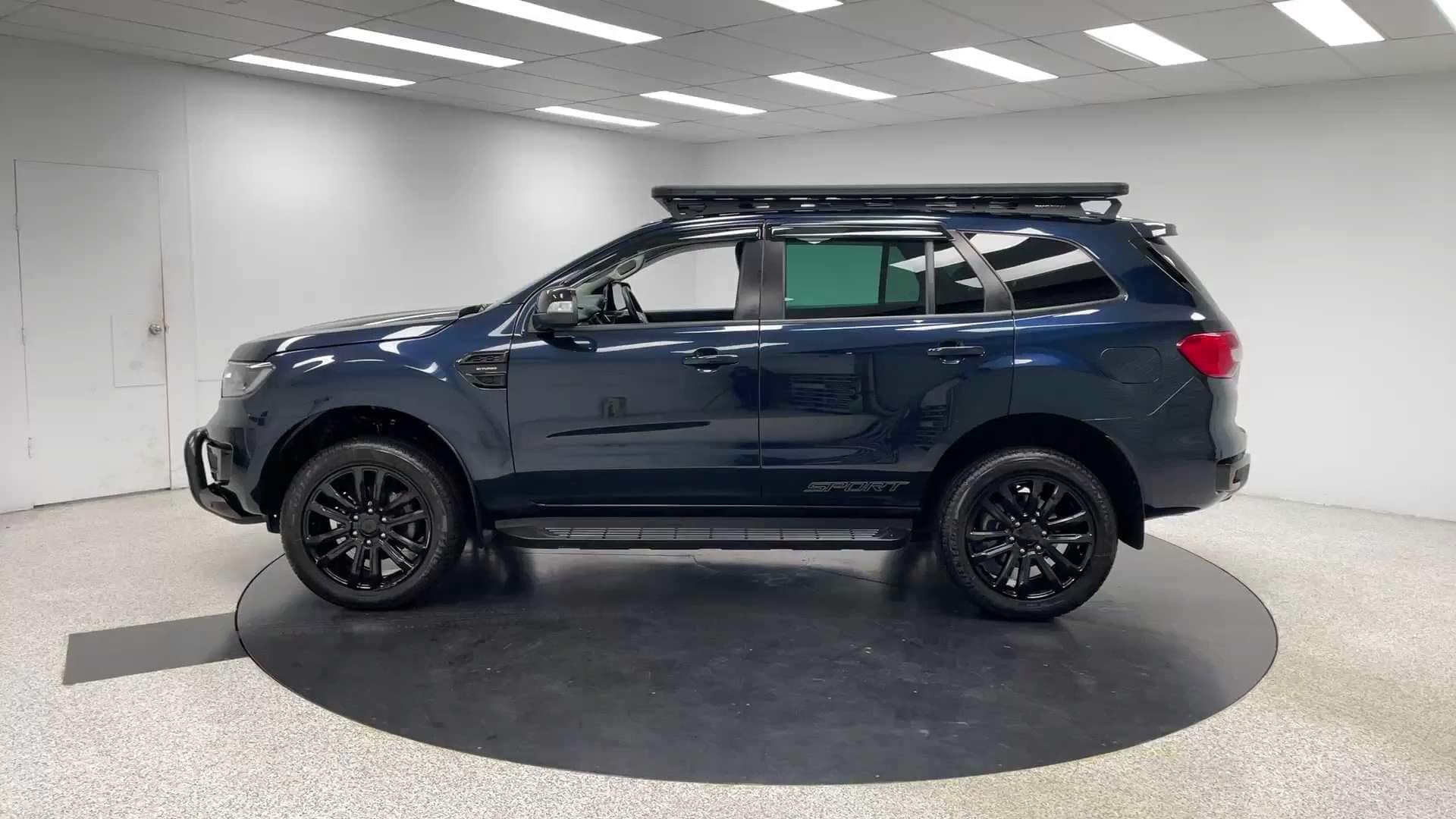 Primary car image