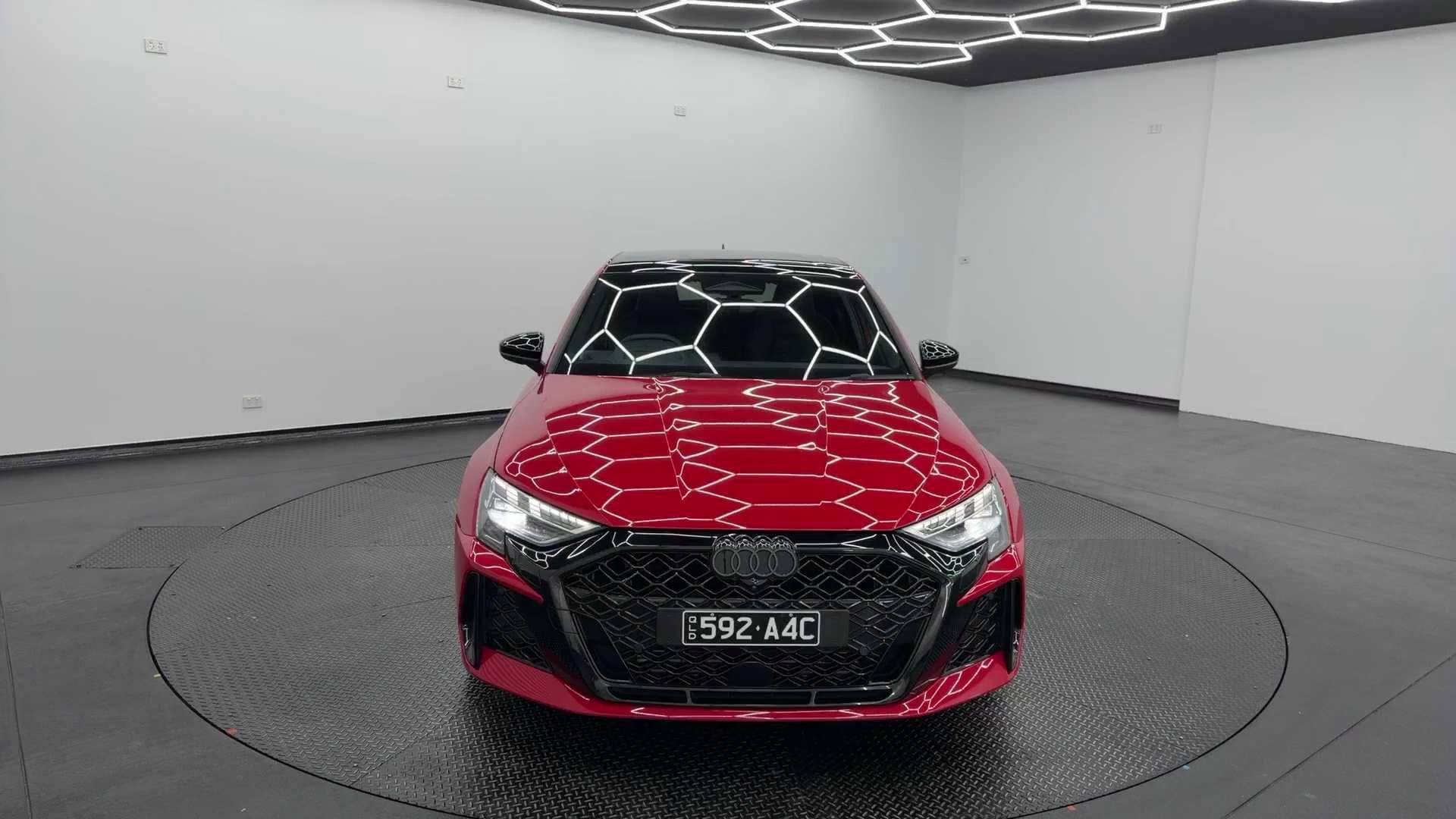 Primary car image