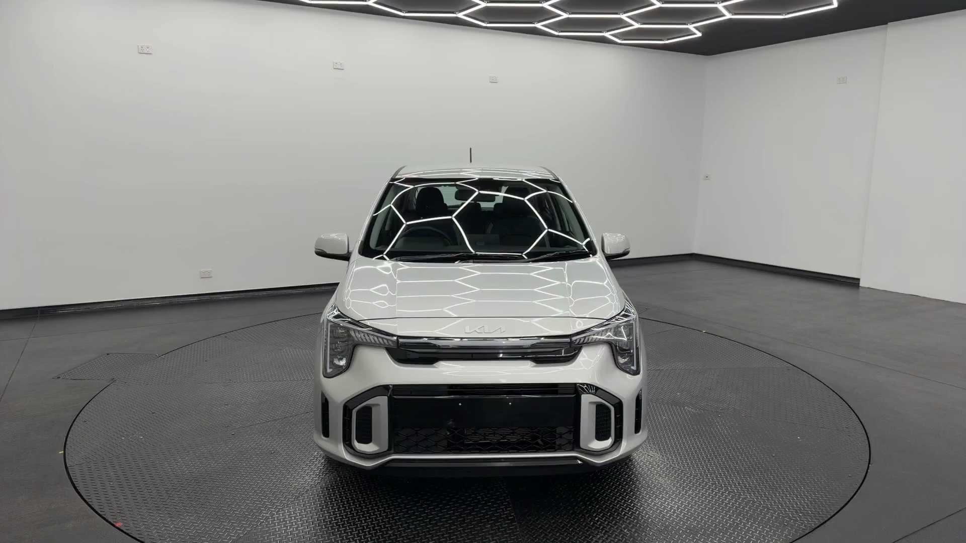 Primary car image