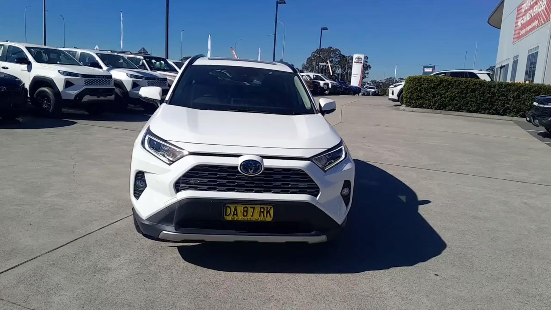 Primary car image