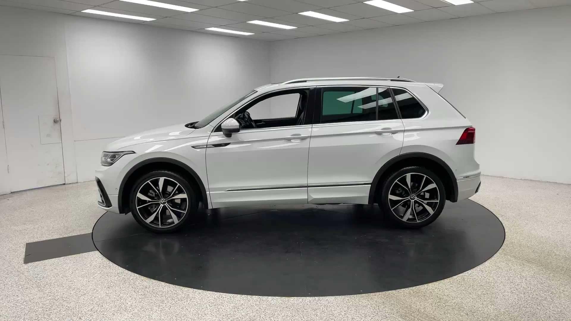 Primary car image