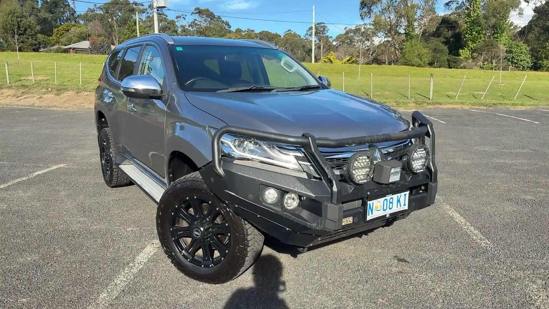 Primary car image