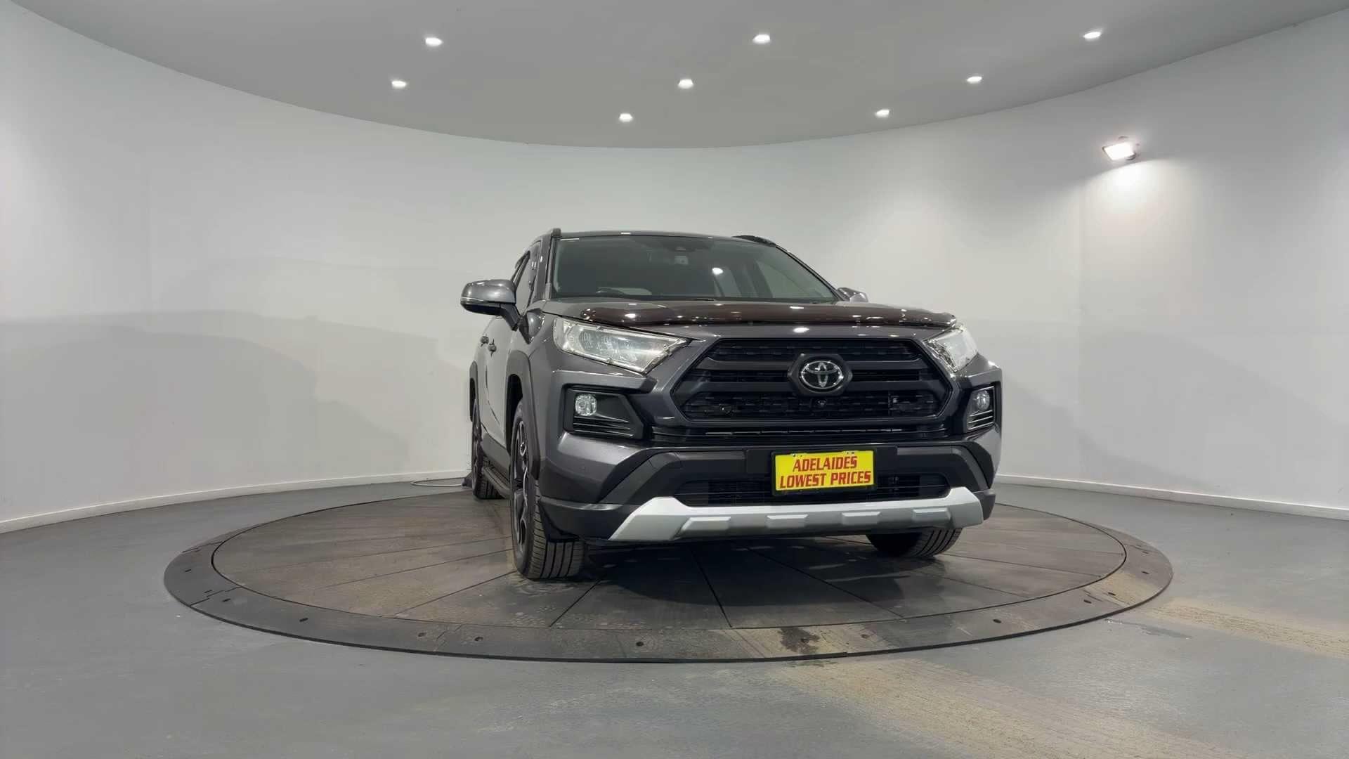 Primary car image