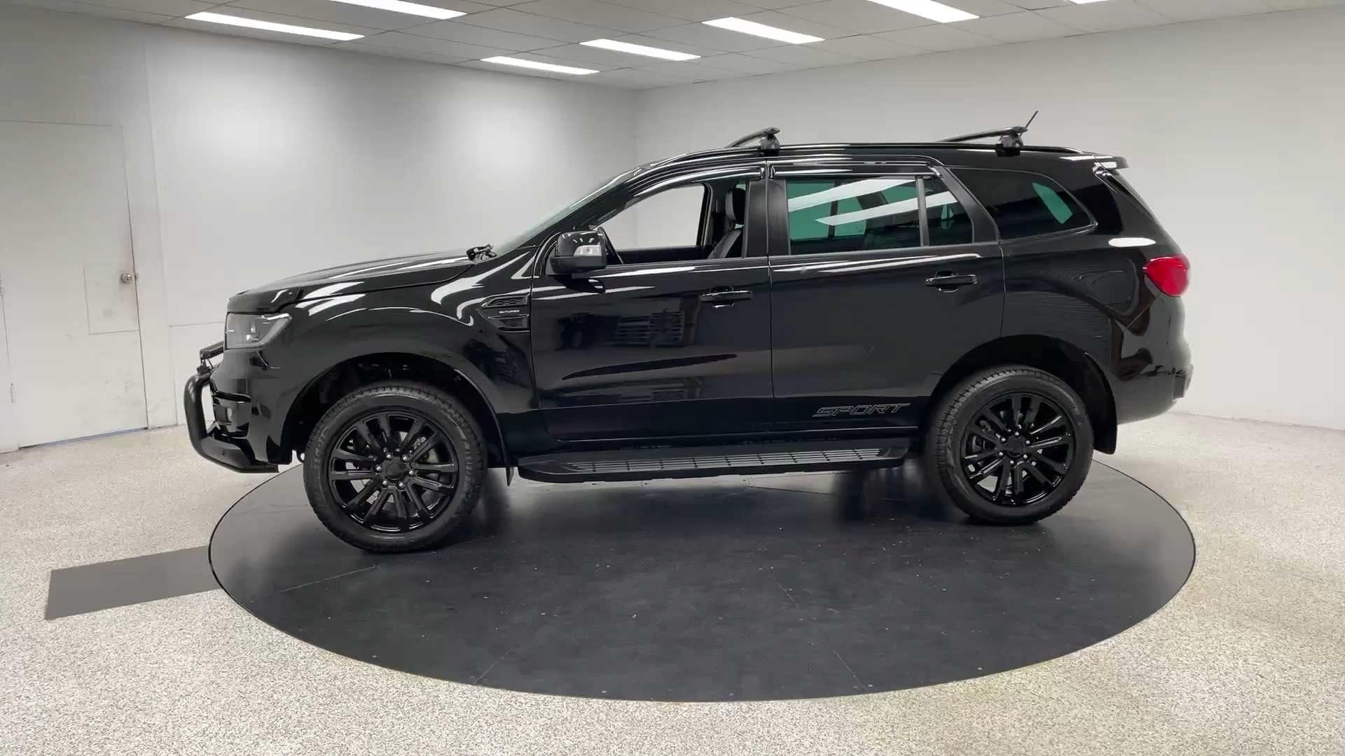 Primary car image