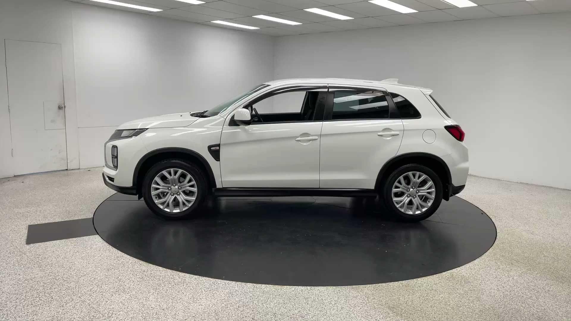 Primary car image
