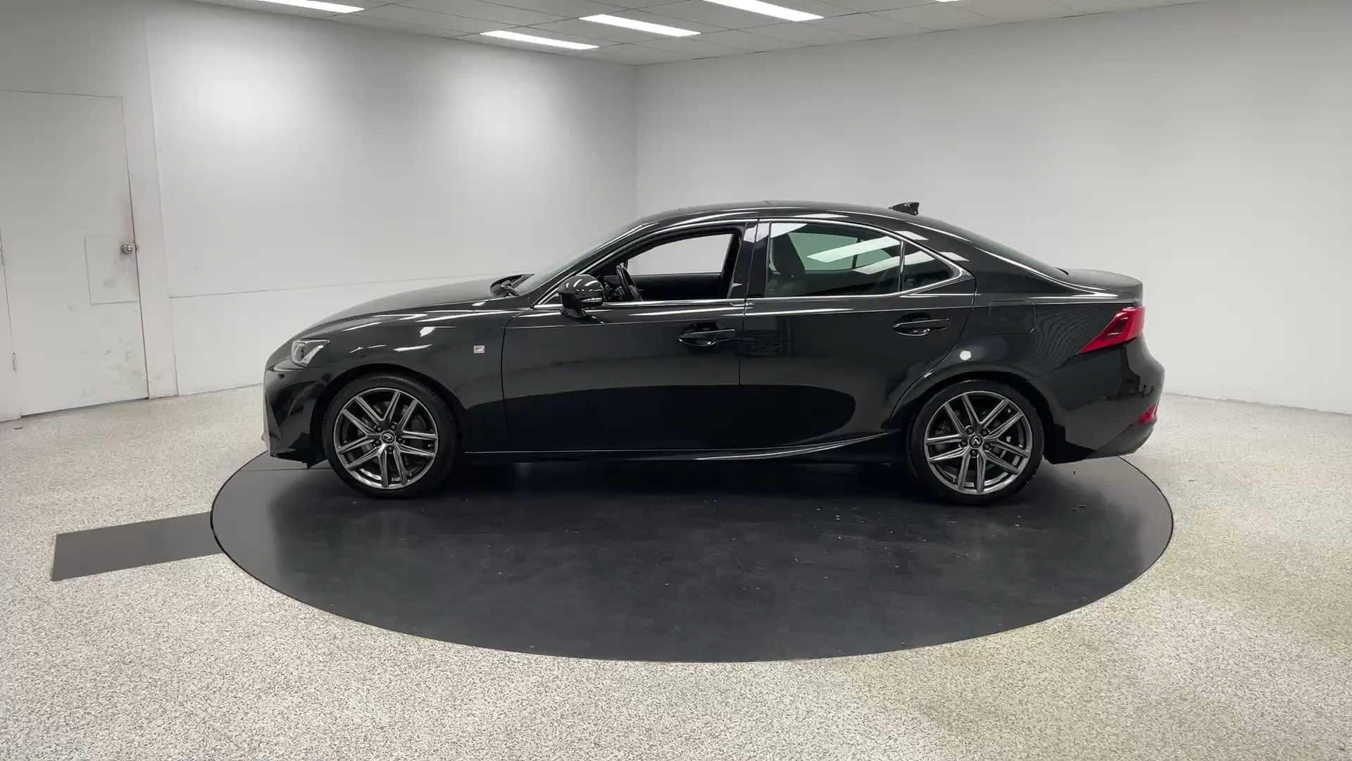 Primary car image