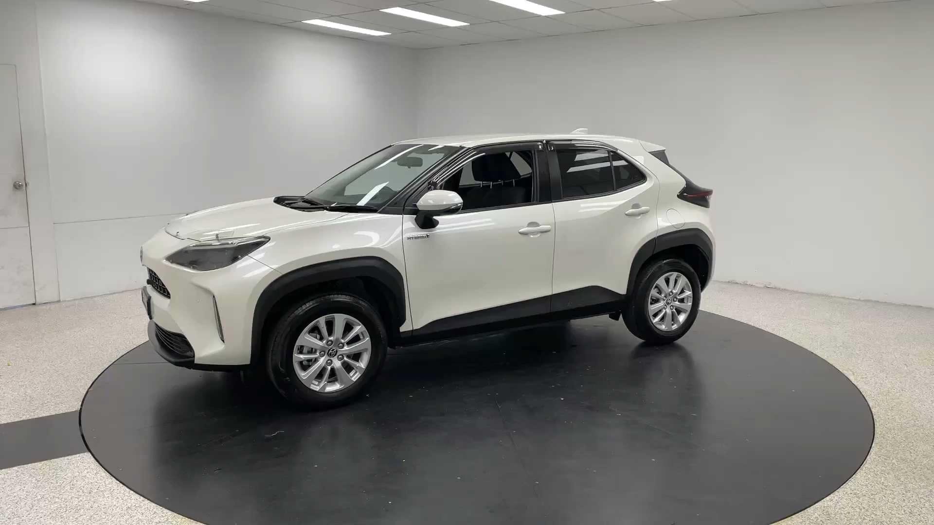 Primary car image