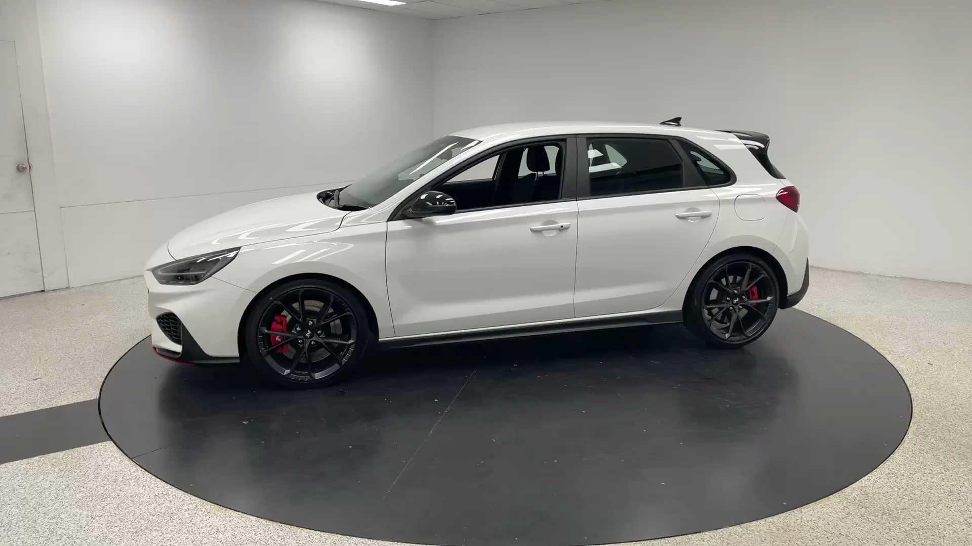 Primary car image