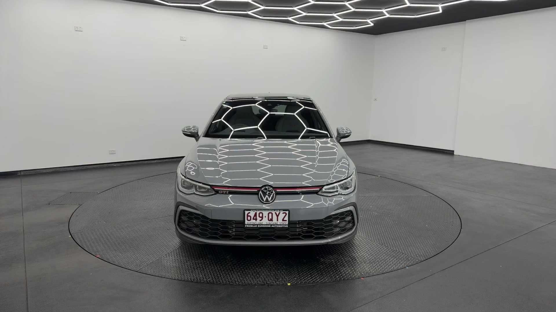 Primary car image