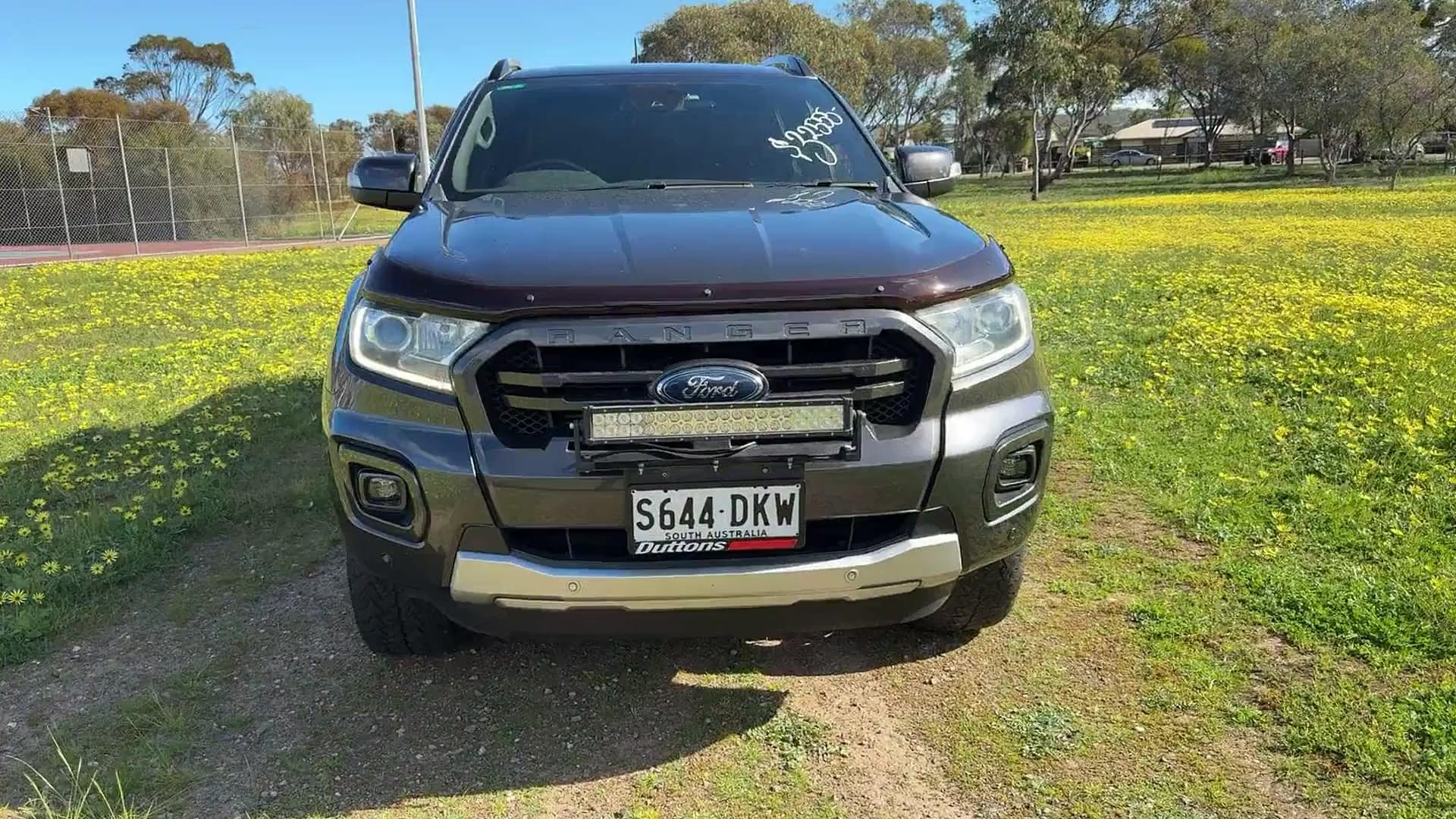 Primary car image