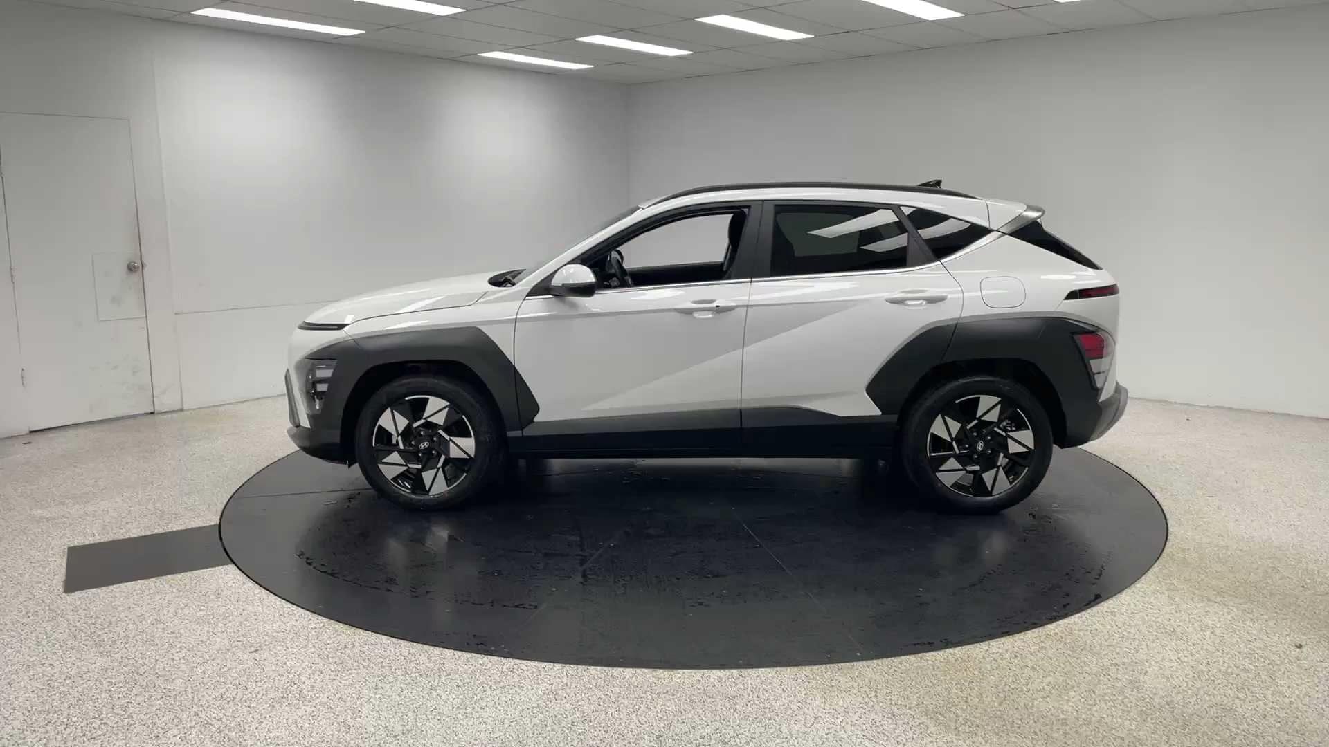 Primary car image