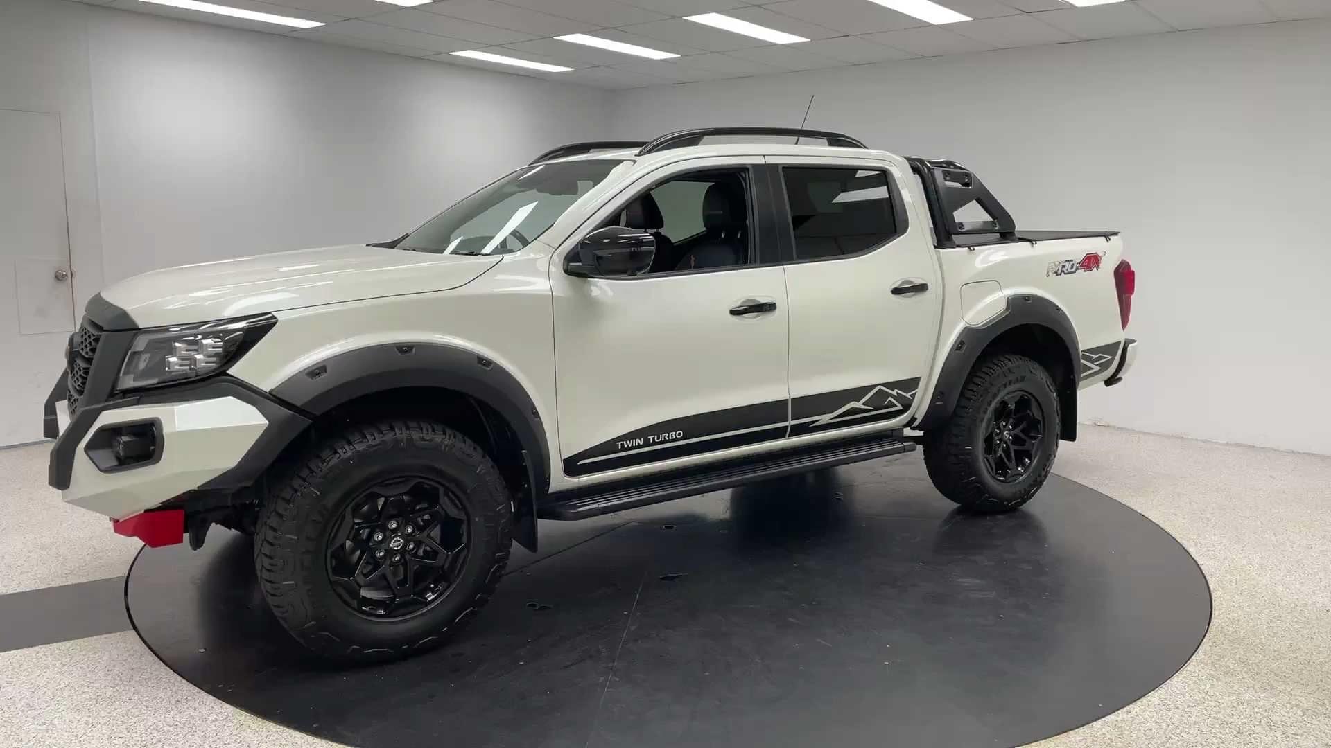 Primary car image
