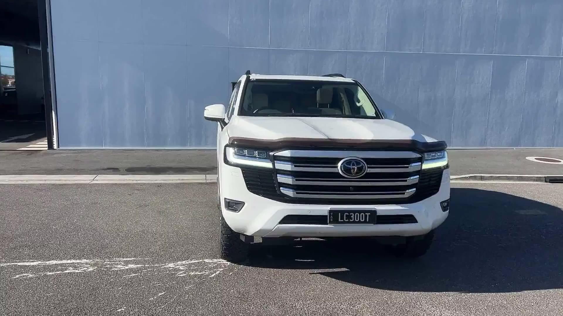Primary car image