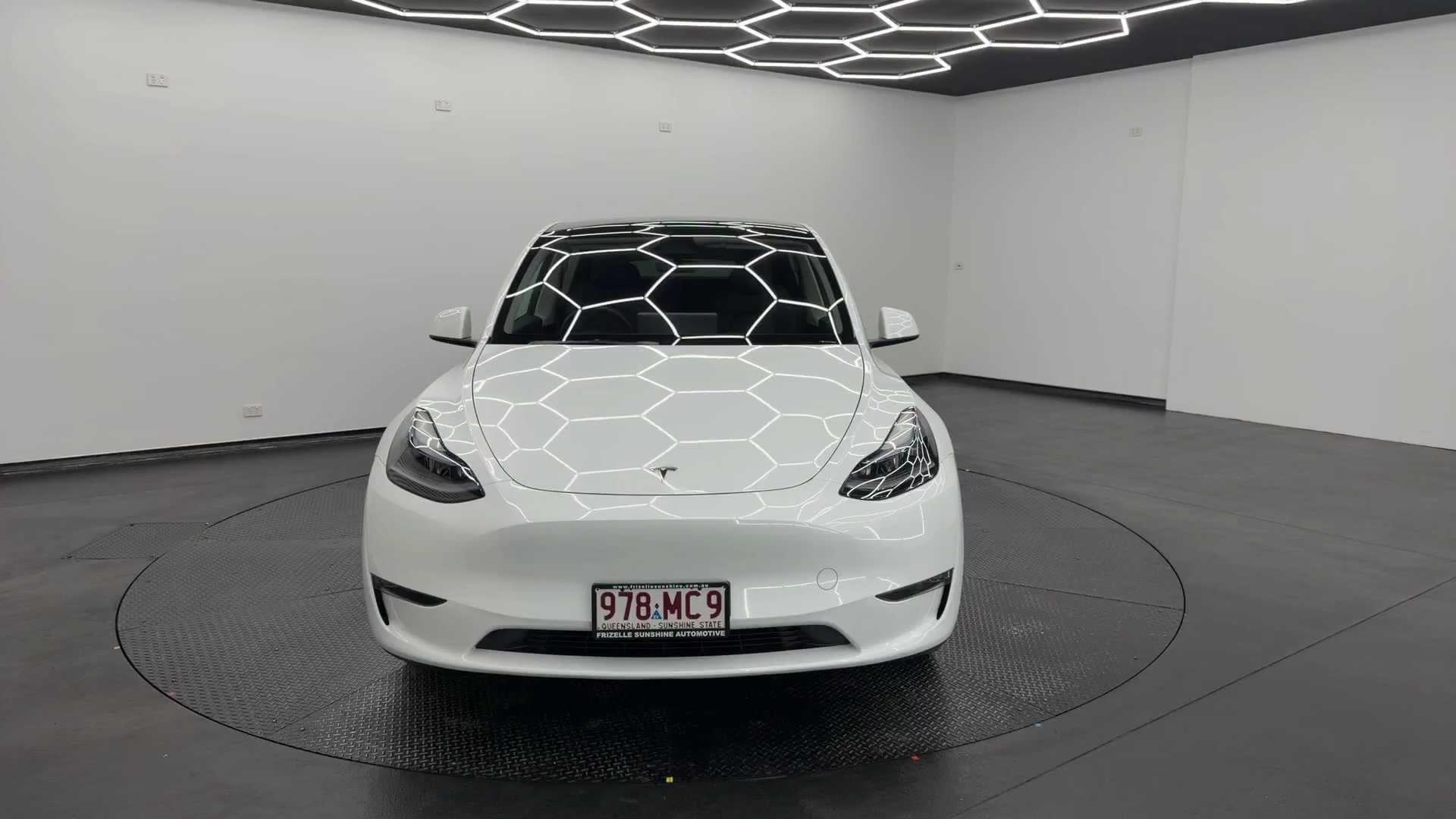 Primary car image