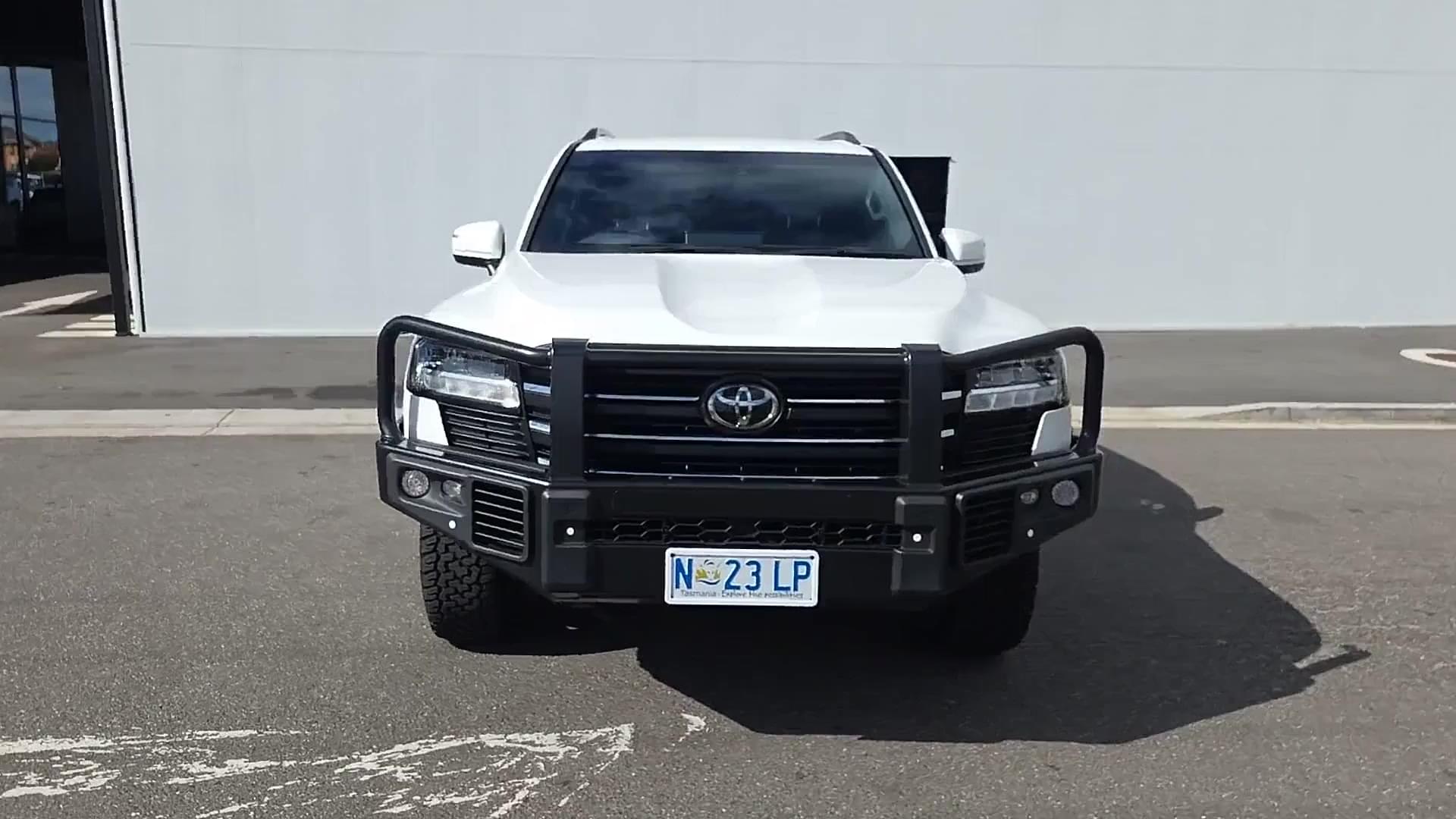 Primary car image