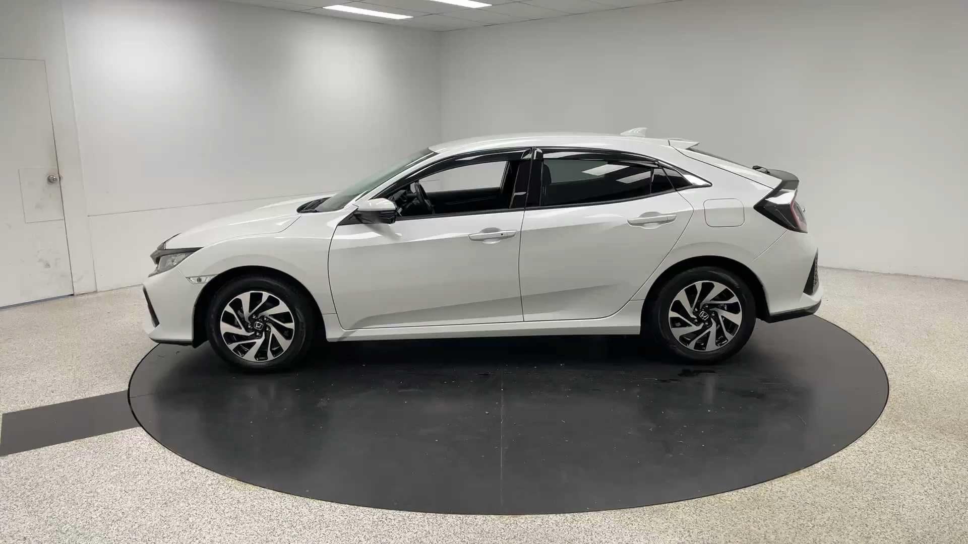Primary car image