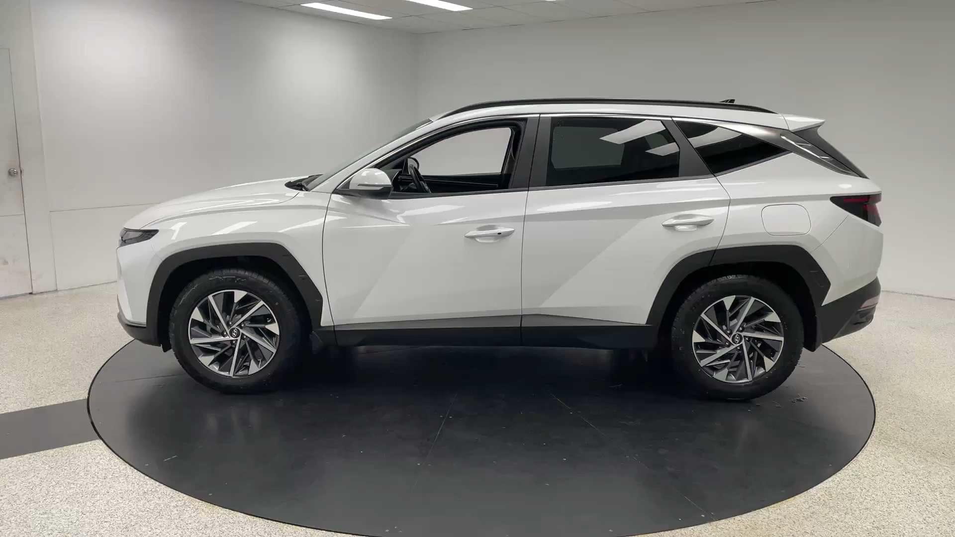 Primary car image