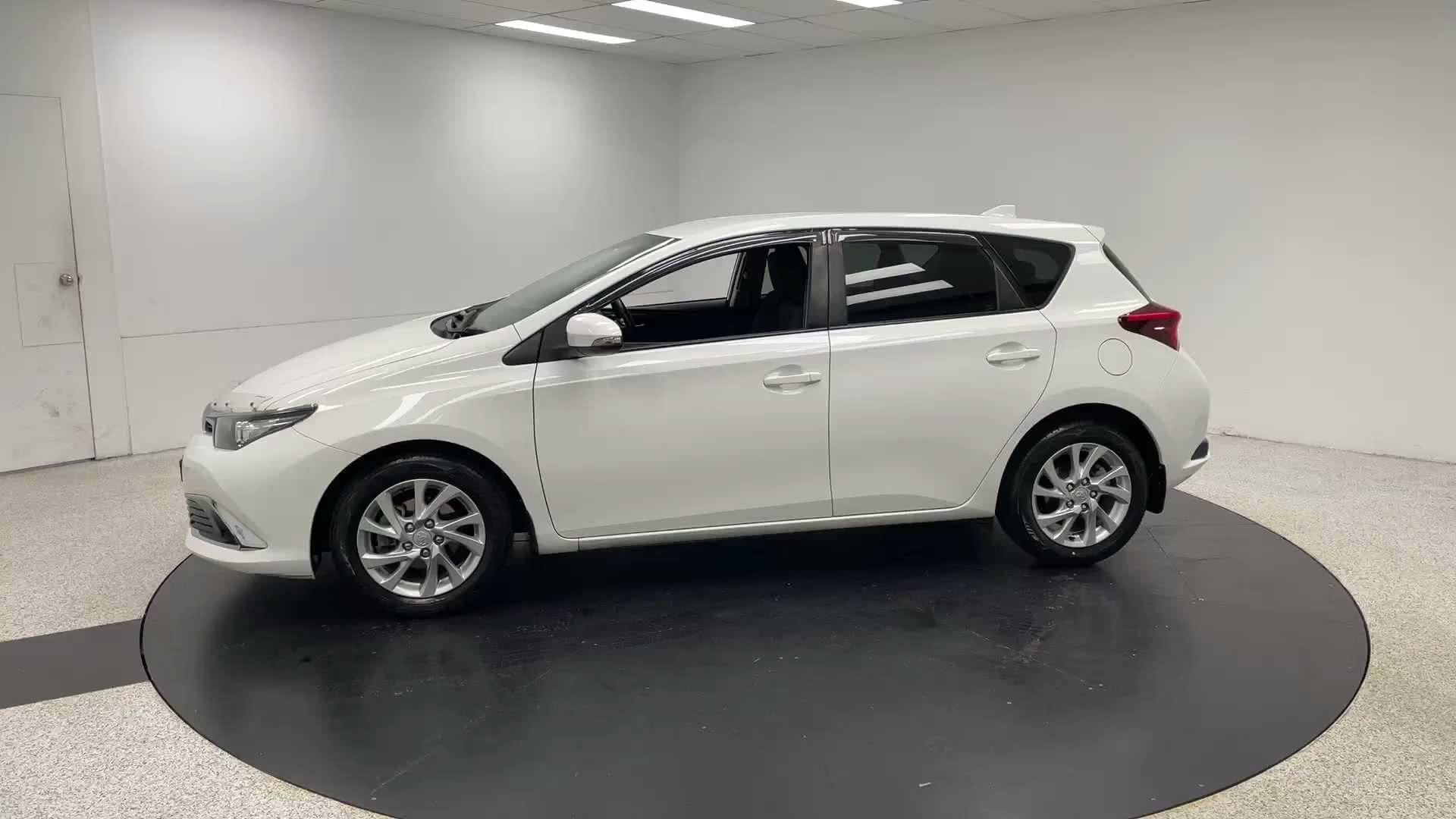 Primary car image