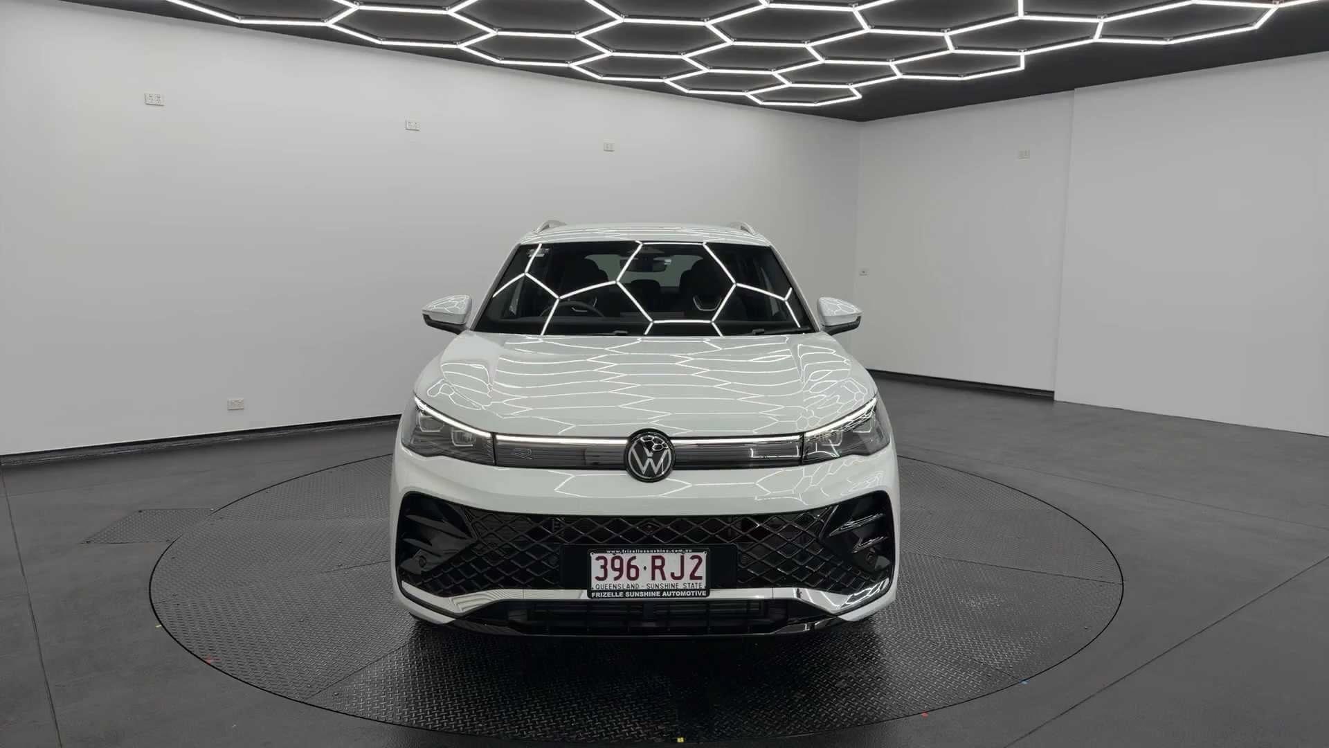 Primary car image