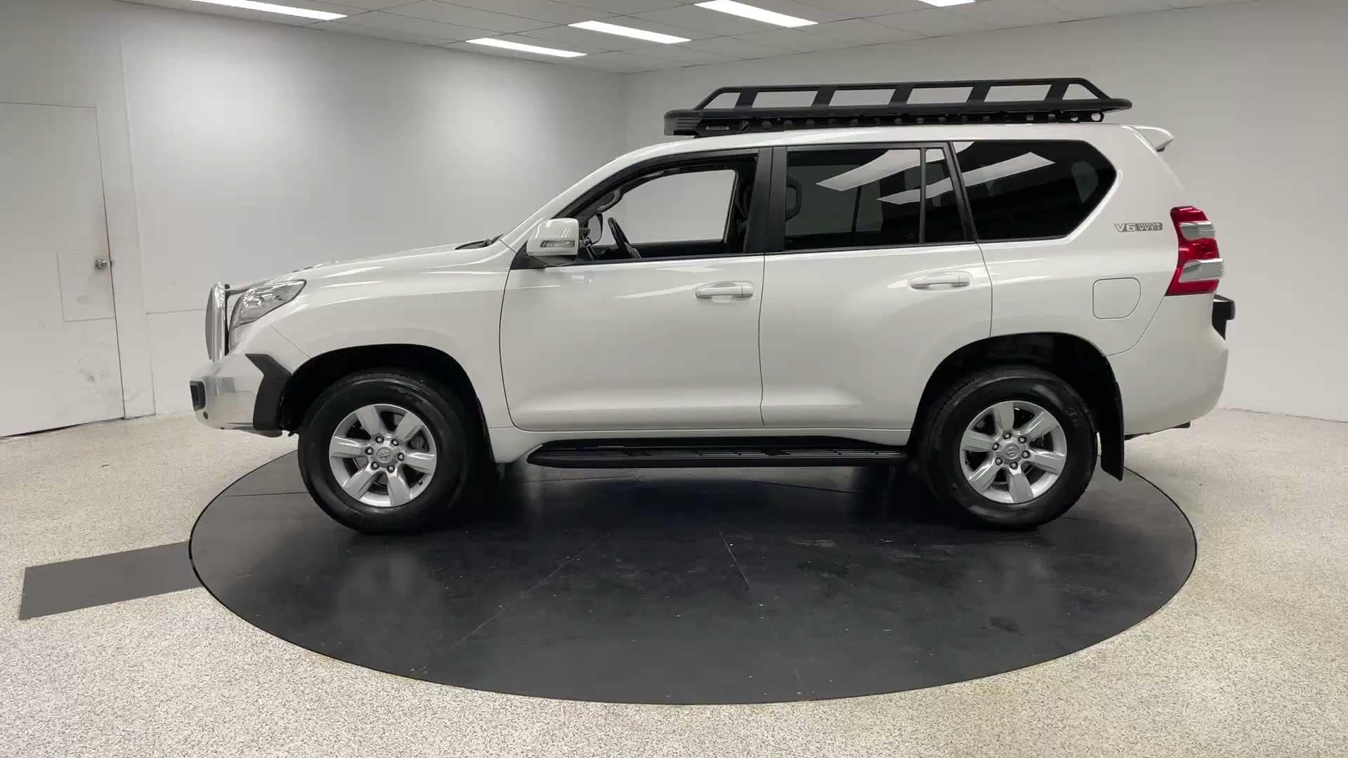 Primary car image