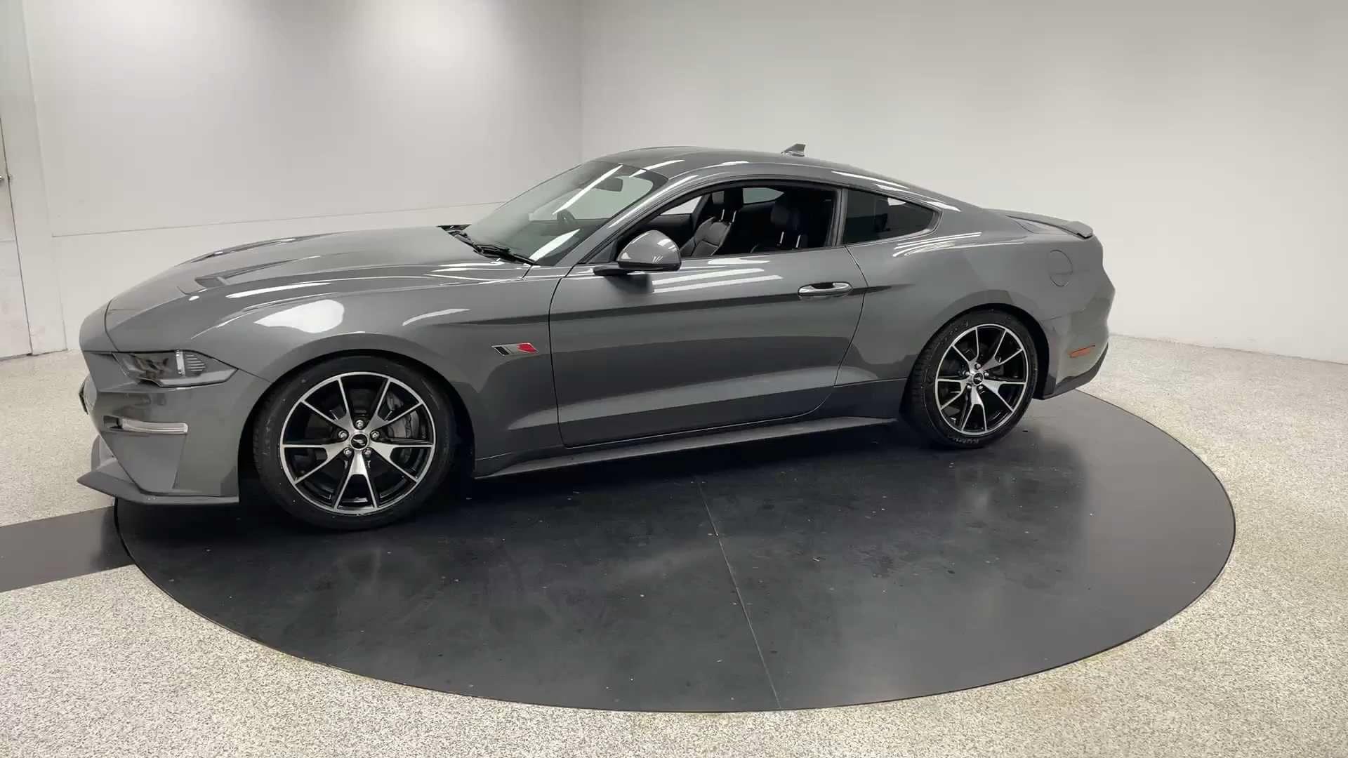 Primary car image