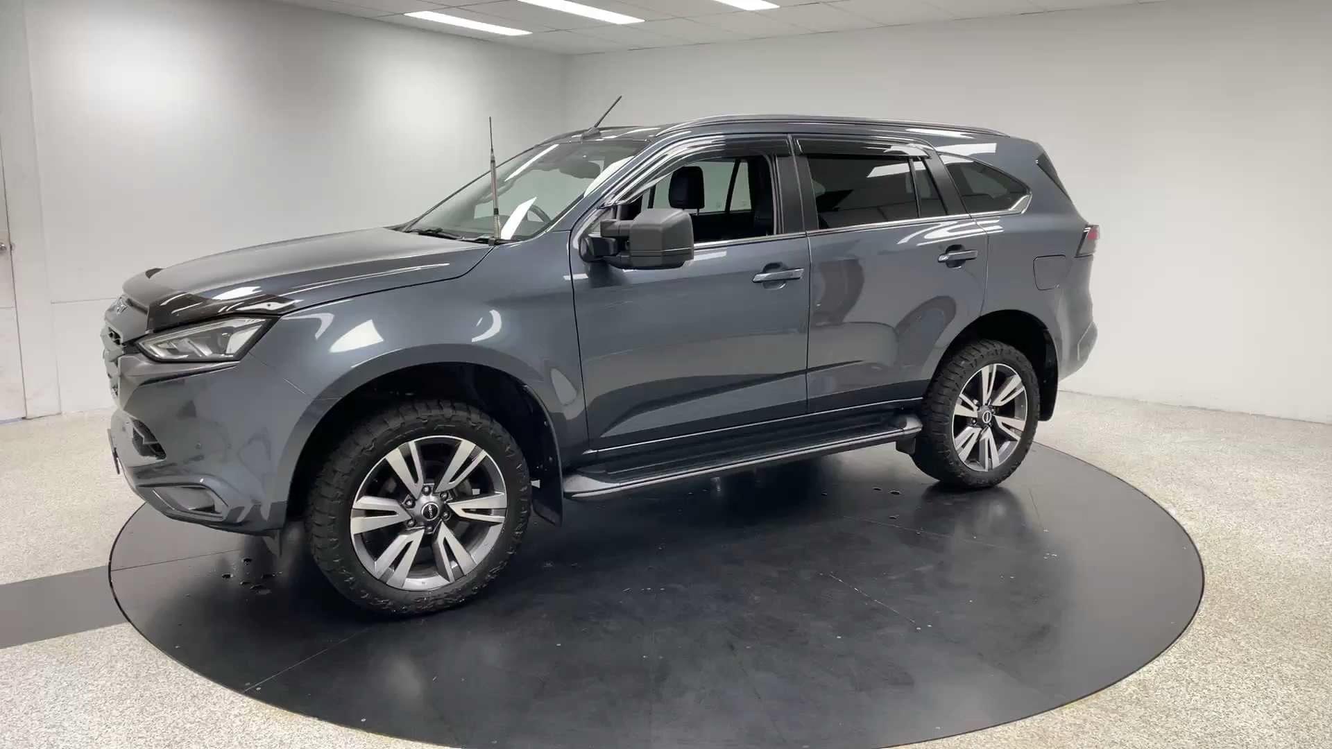 Primary car image