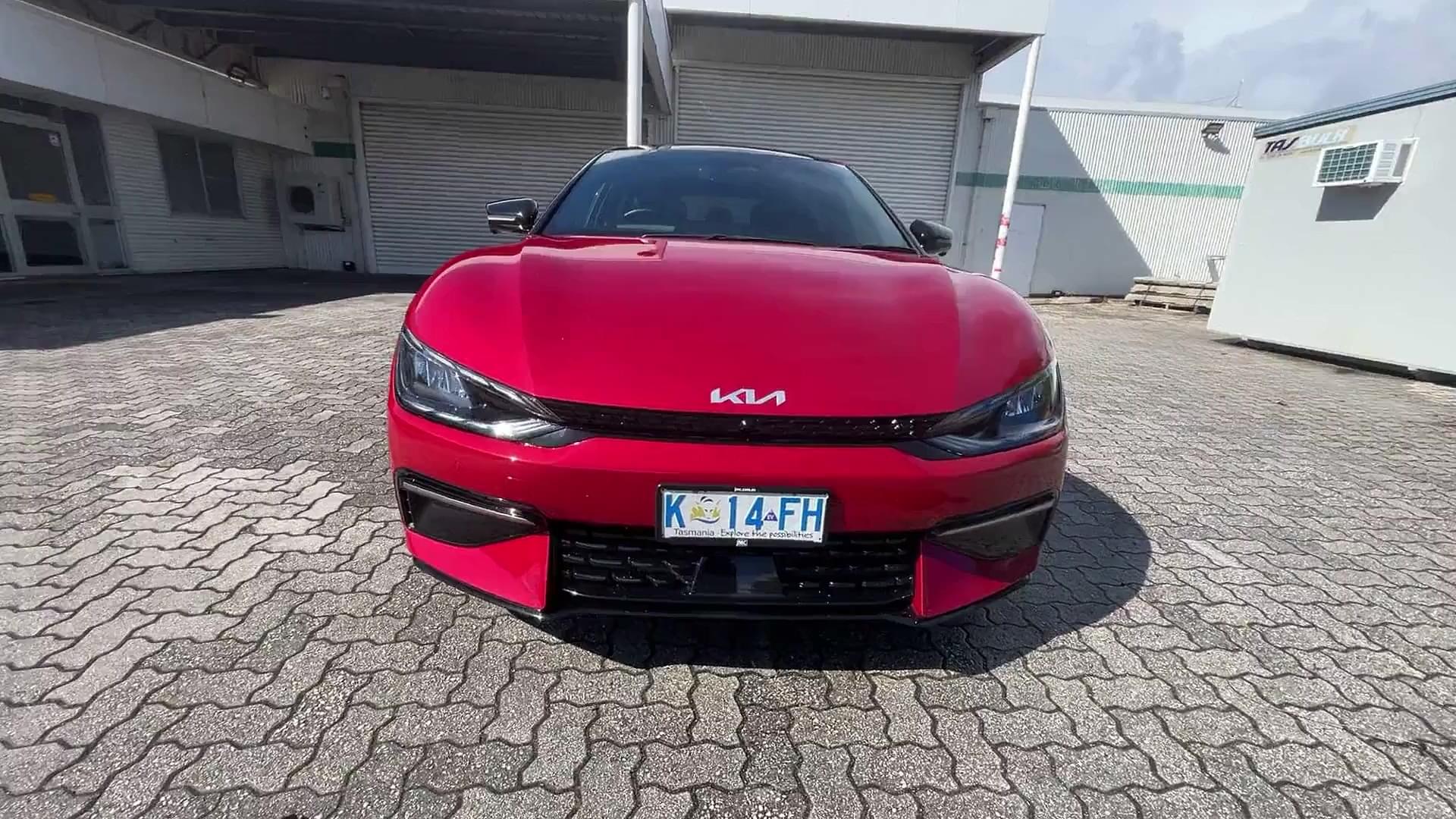 Primary car image