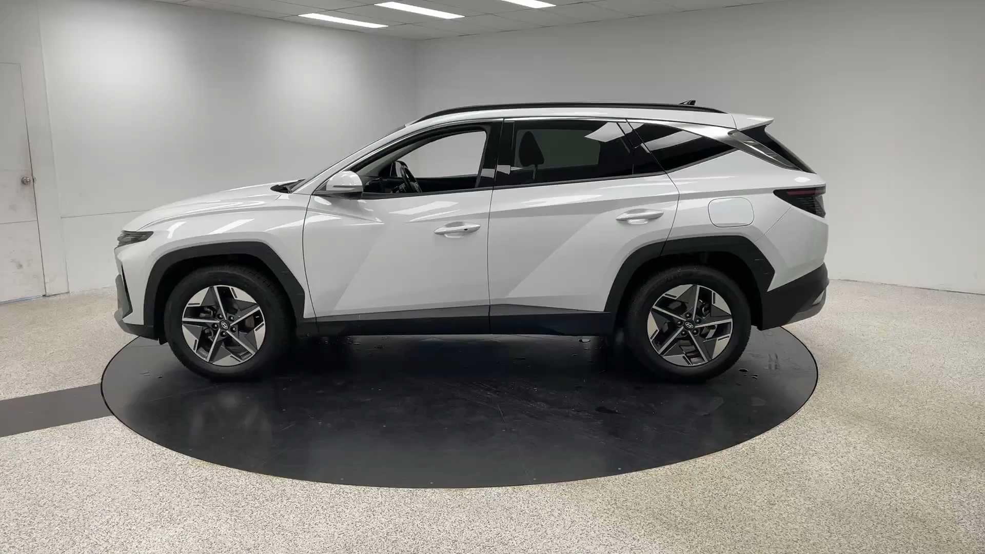 Primary car image