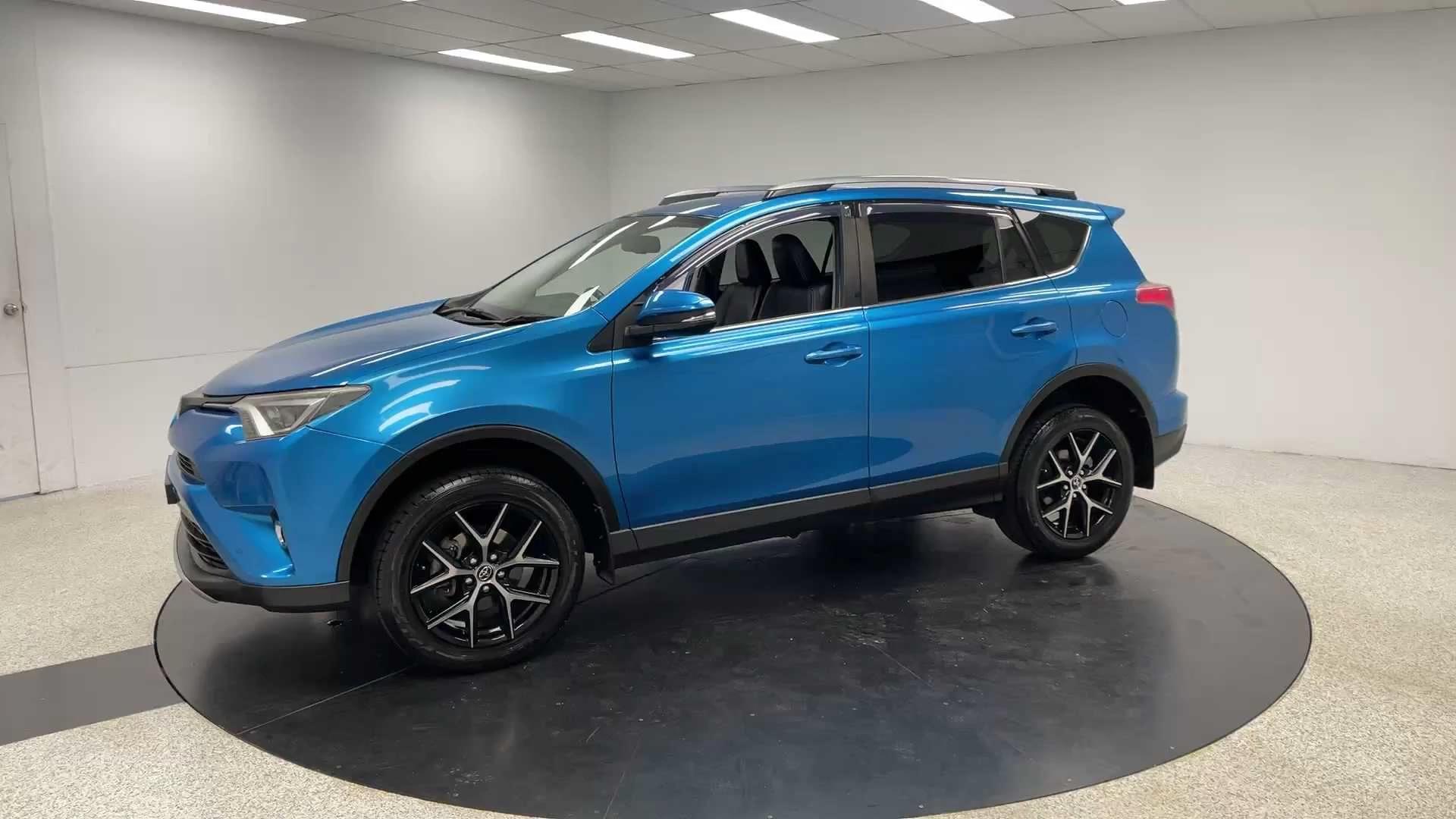 Primary car image