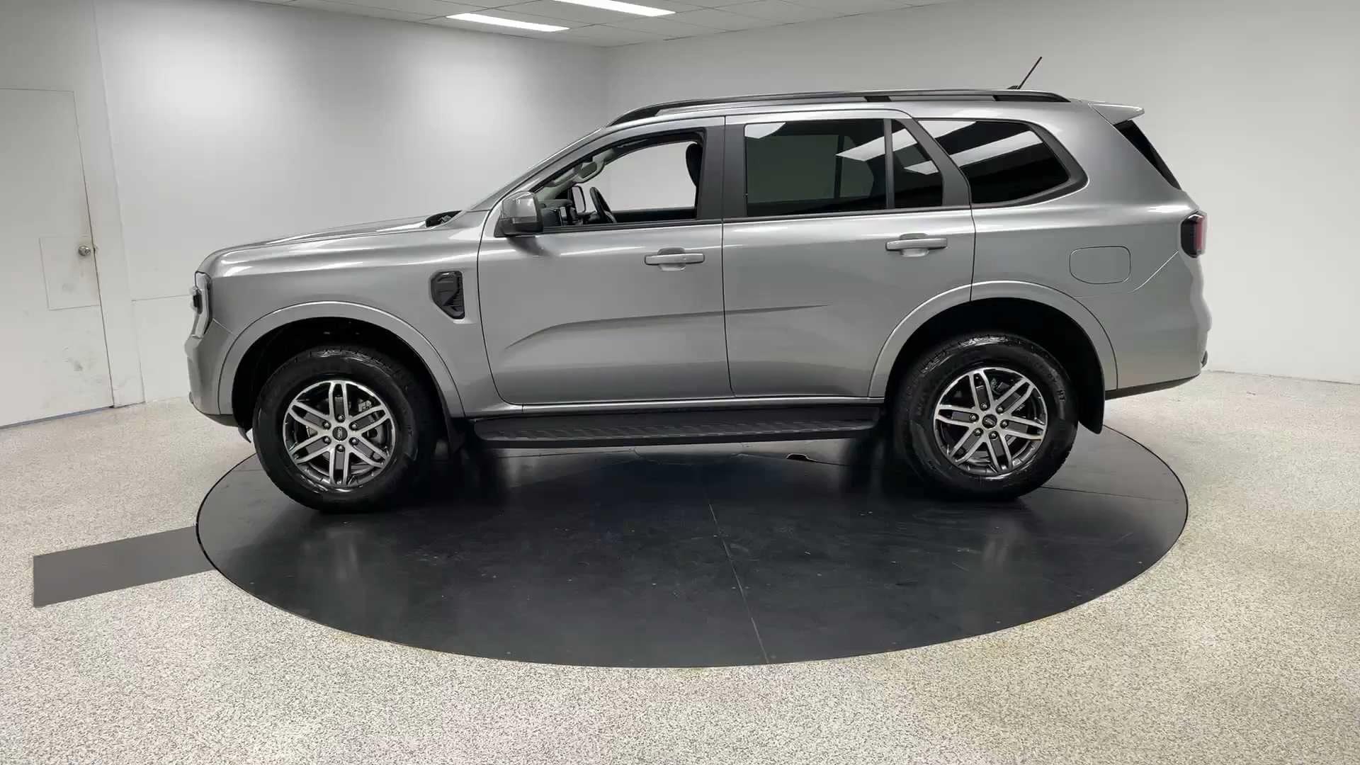 Primary car image