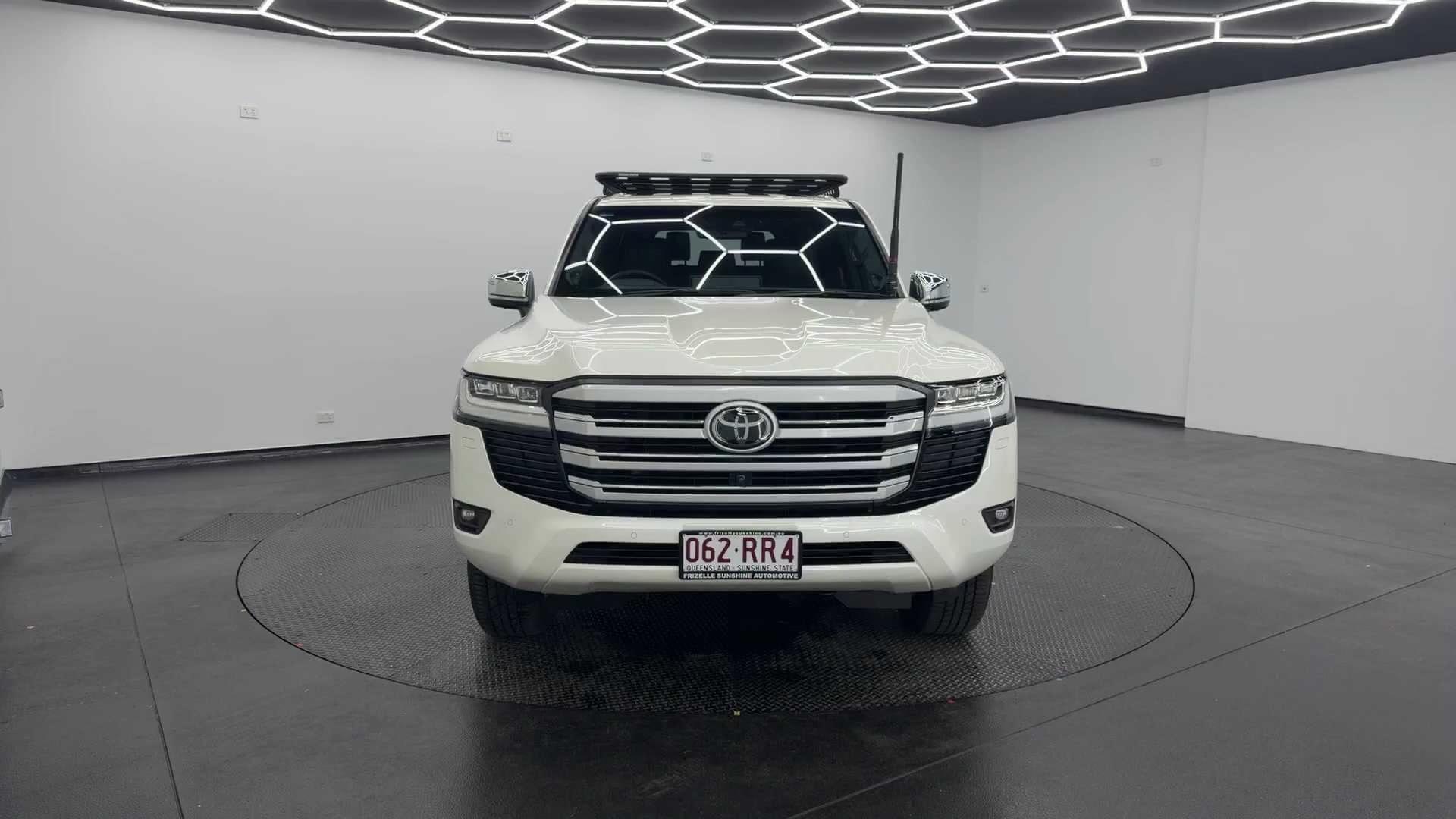 Primary car image
