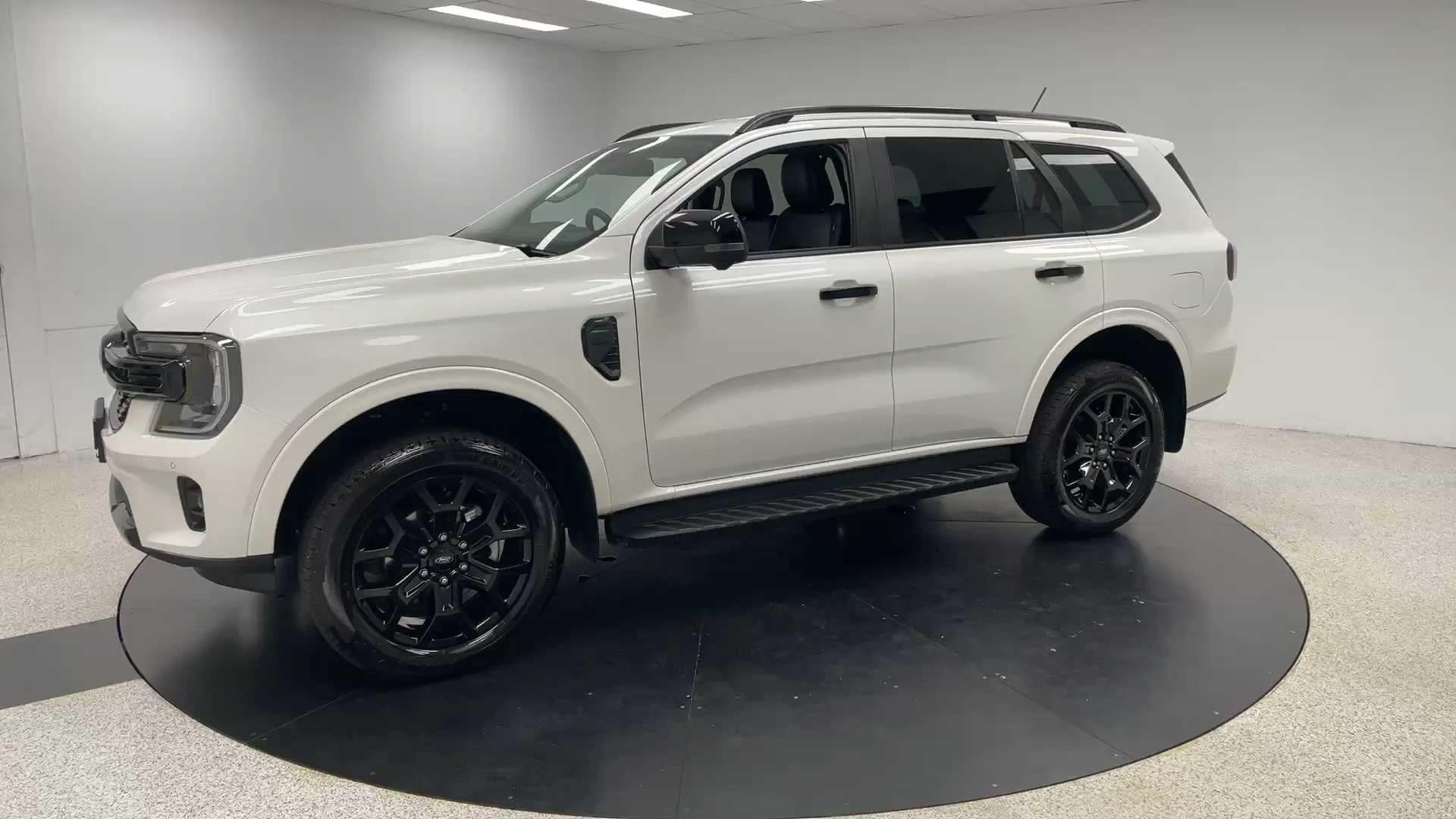 Primary car image